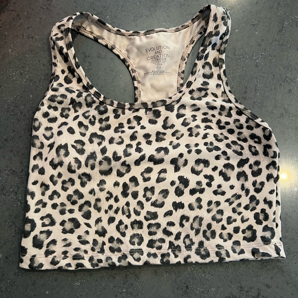 SPORTS BRA